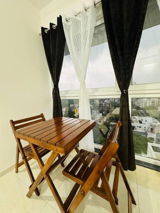 Couple Friendly - Work Travel Apartment